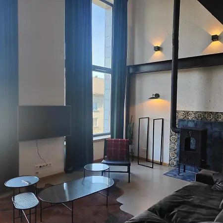 Spacious And Luxury Designer Loft In Newly Renovated Building Soho Lofts , Daire